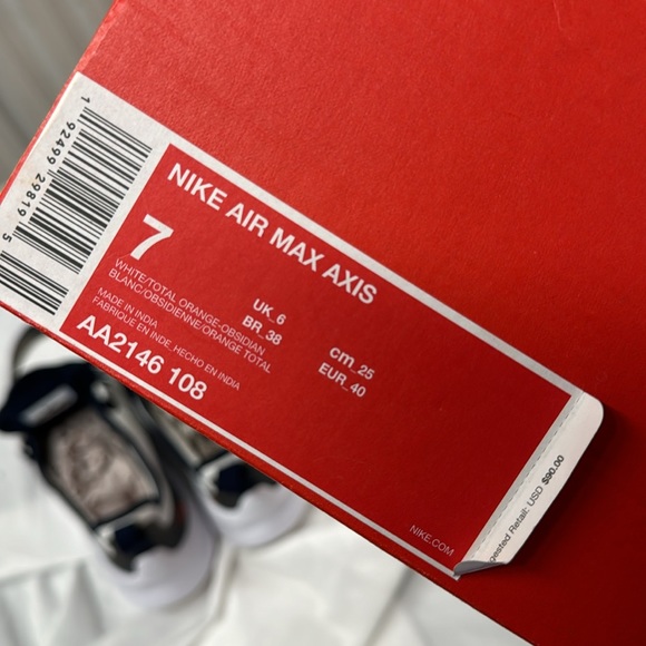 BRAND NEW Nike air Max axis - Picture 6 of 6